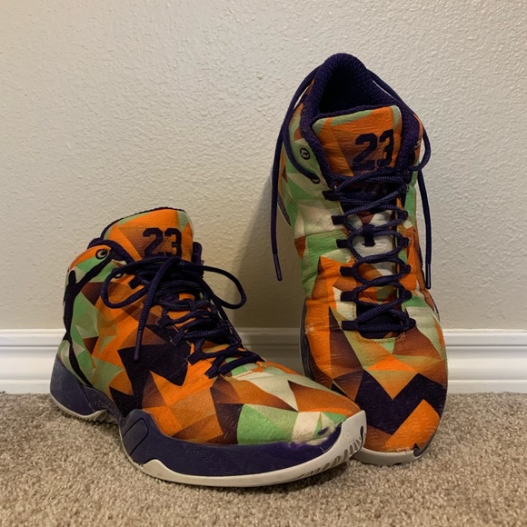 The Nike Air Jordan XX9 Hare - Picture 6 of 7